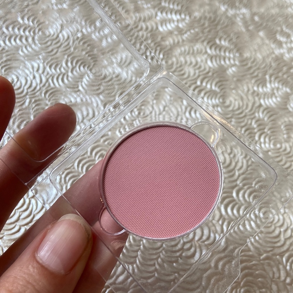 Brand New! Chiffon Blush Pan